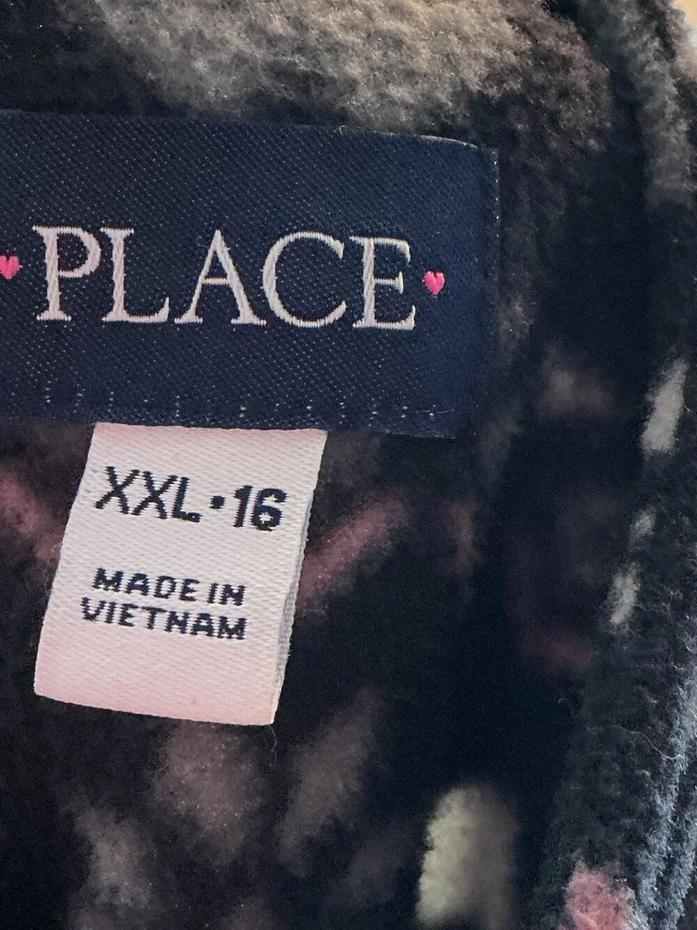 Place children’s fleece
